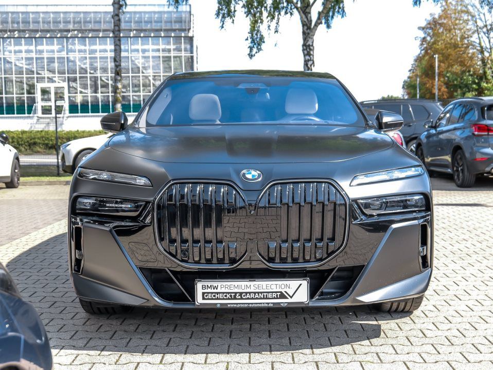 BMW 740