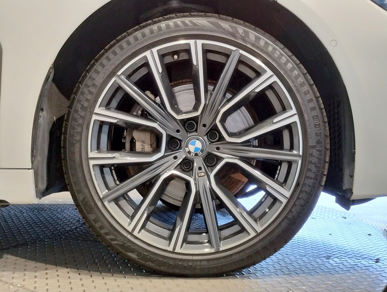 G12 740Li Saloon LCI