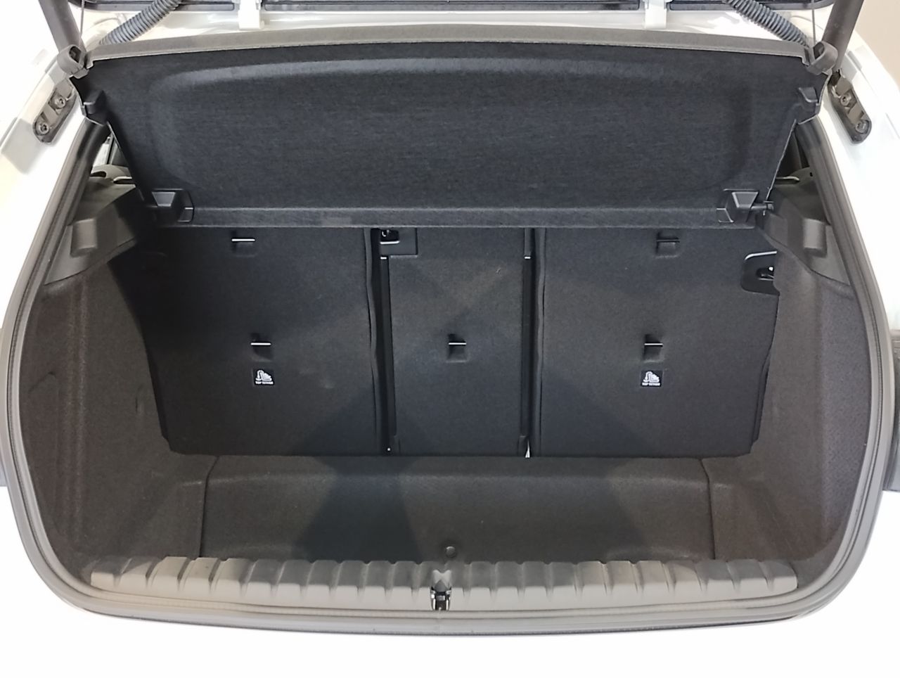 F40 118d Sports Hatch 5-door B47 2.0d