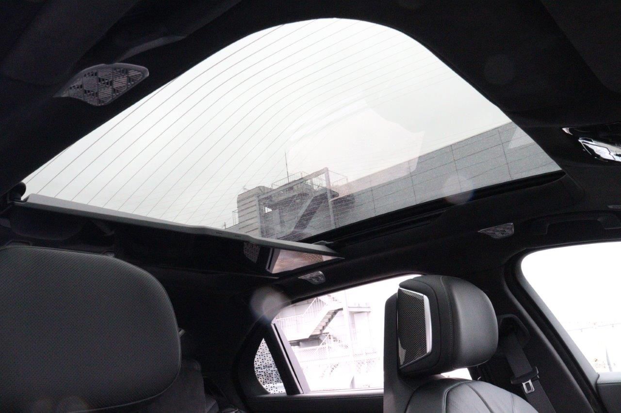 BMW i7 M70 xDrive Sedan RHD