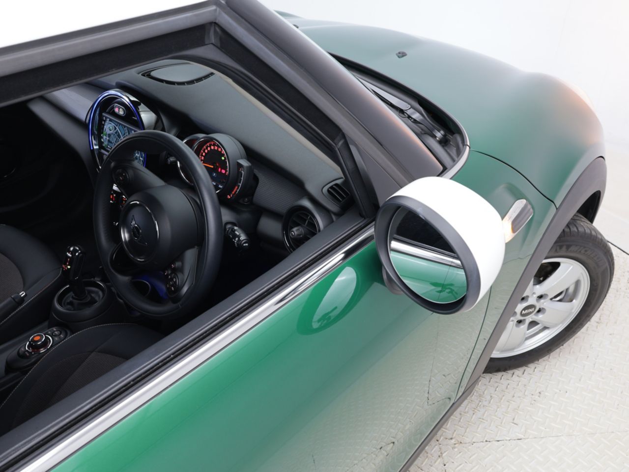 MINI F55 Cooper D 5dr Hatch LCI