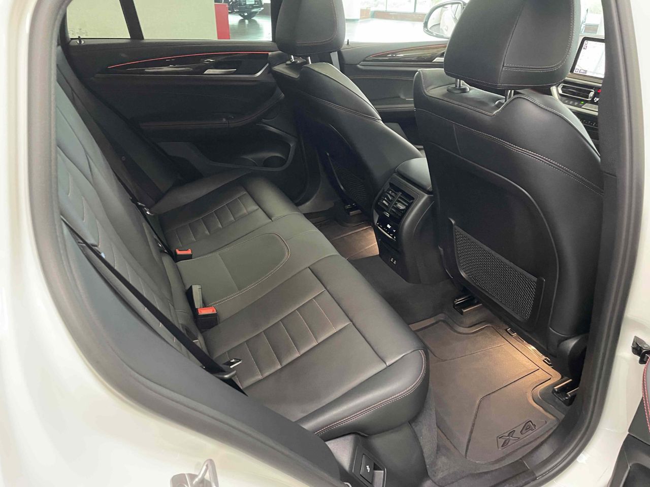 X4 xDrive20d RHD