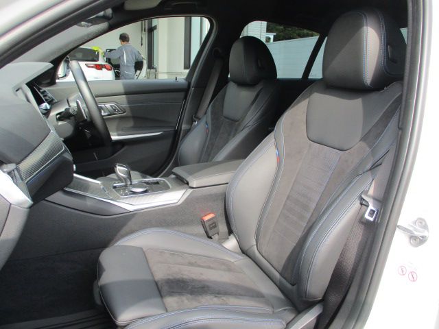330i Berline RHD
