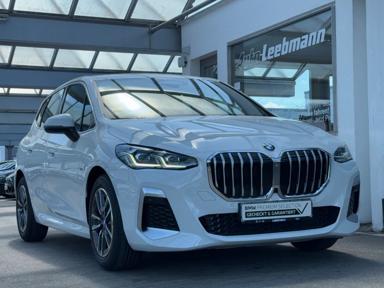 BMW 218