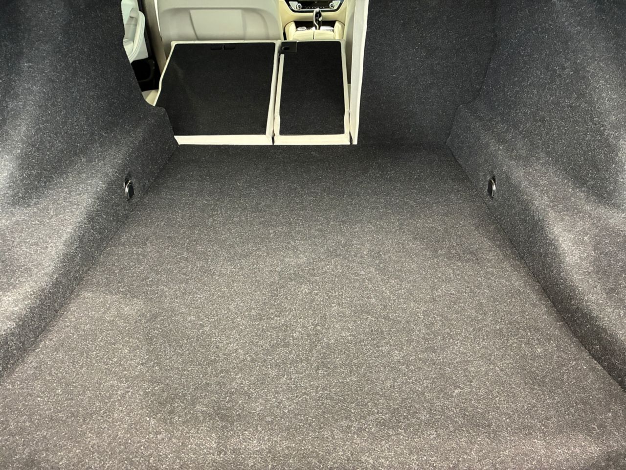 520d xDrive Sedan RHD