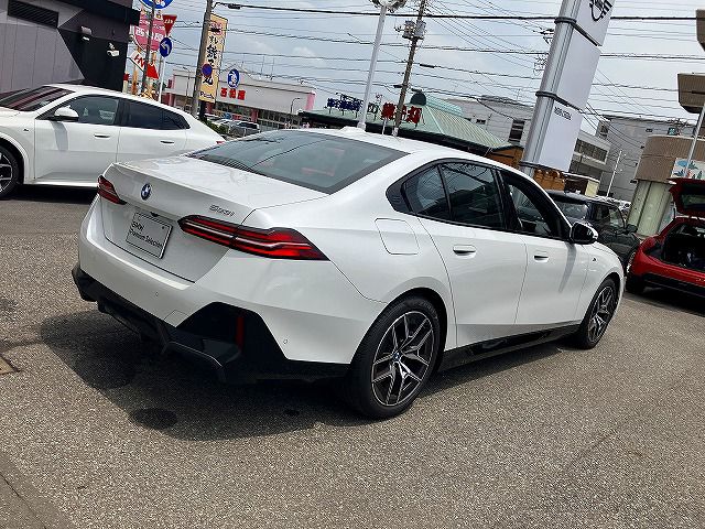 520i Sedan RHD