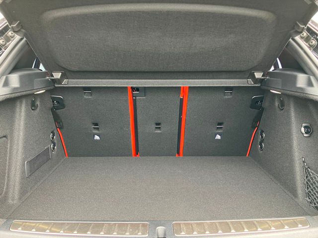 F40 118d Sports Hatch 5-door B47 2.0d
