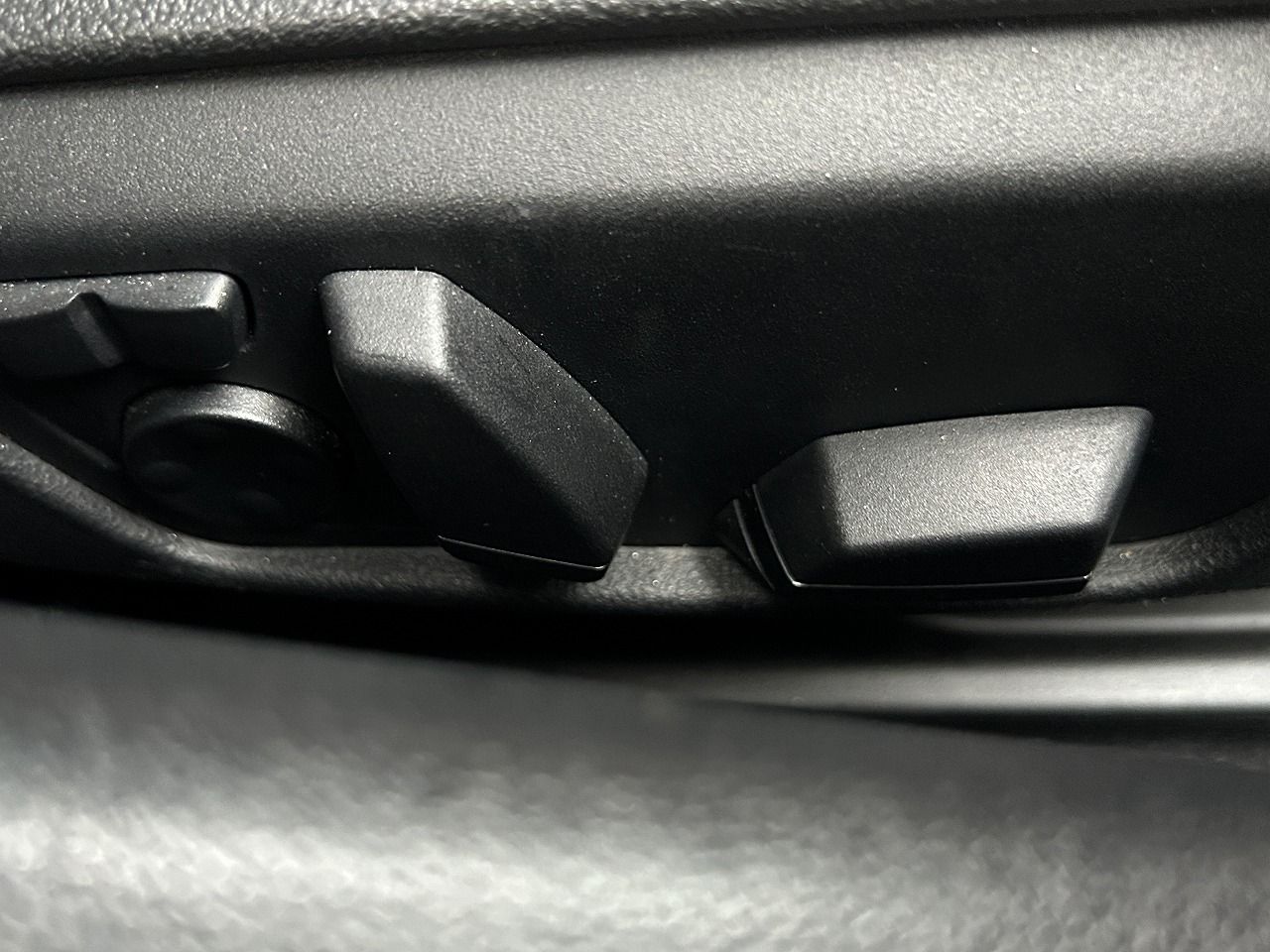 G29 z4 sDrive20i RHD