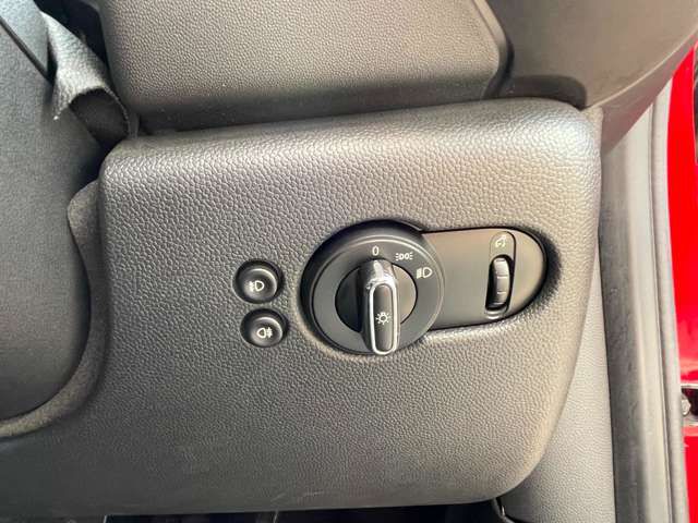 F56 COOPER D (AT)