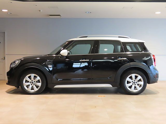 MINI CROSSOVER COOPER D