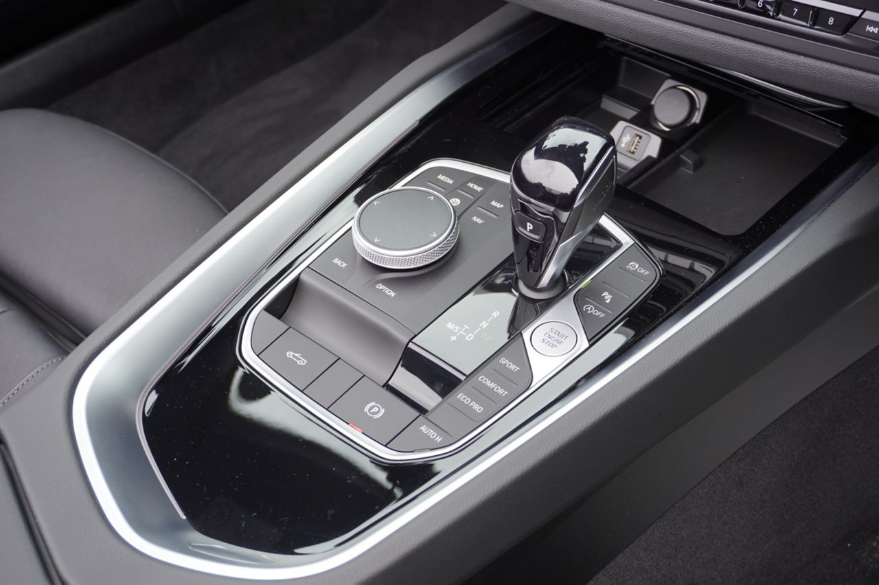 G29 z4 sDrive20i RHD