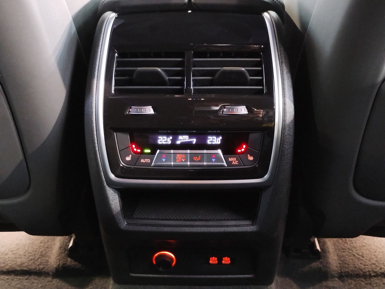 XM RHD