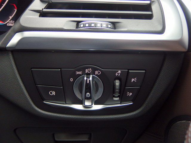 G01 X3 xDrive20d RHD ZA LCI