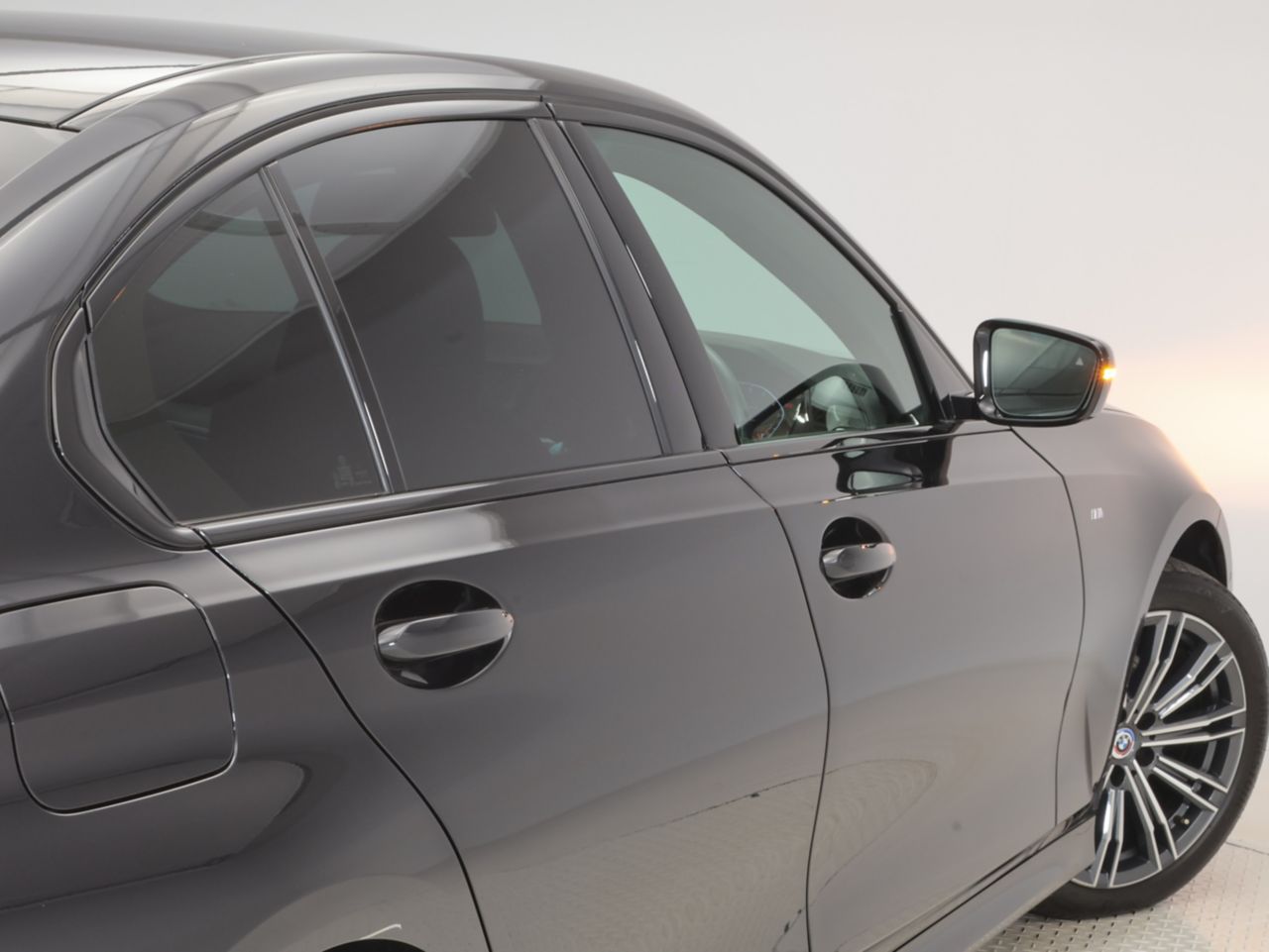 G20 320i Saloon RHD MX