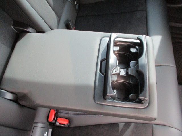 330i Berline RHD