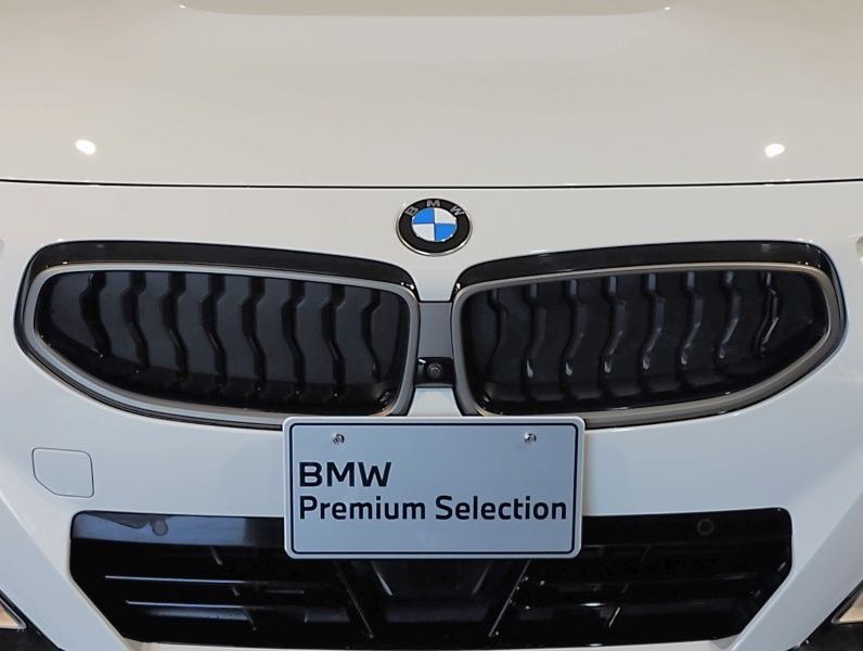 M240i xDrive Coupé RHD