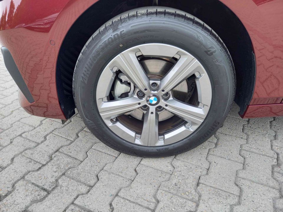 BMW 216