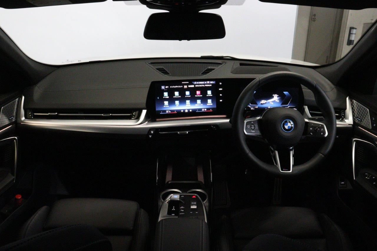 iX2 xDrive30 MSP