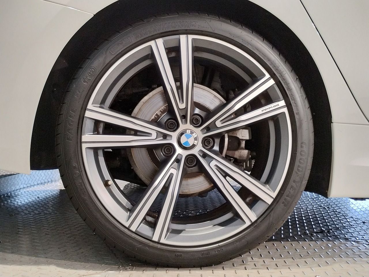 320d xDrive Berline RHD