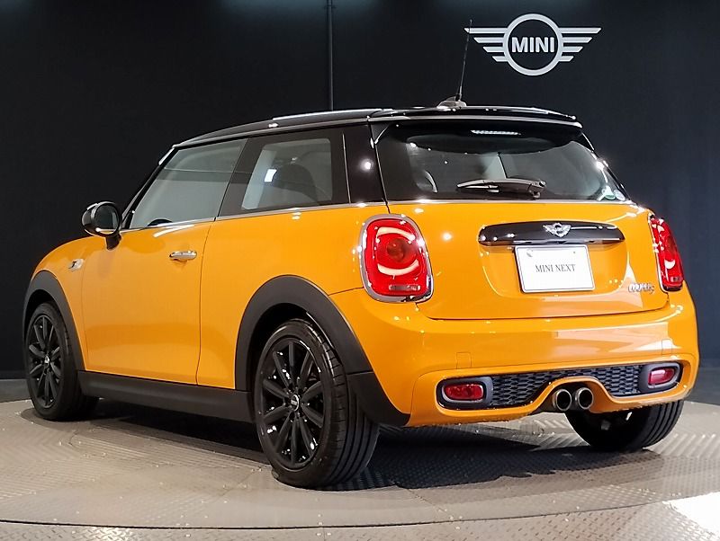 F56 MINI COOPER S