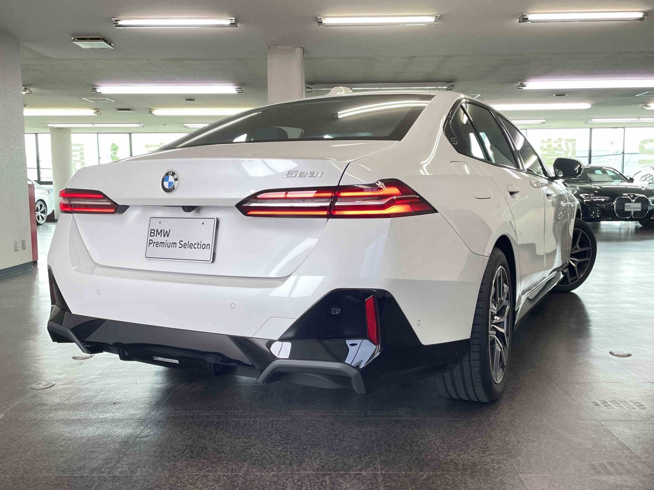 520i Sedan RHD