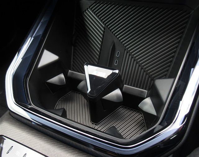 X3 M50 US