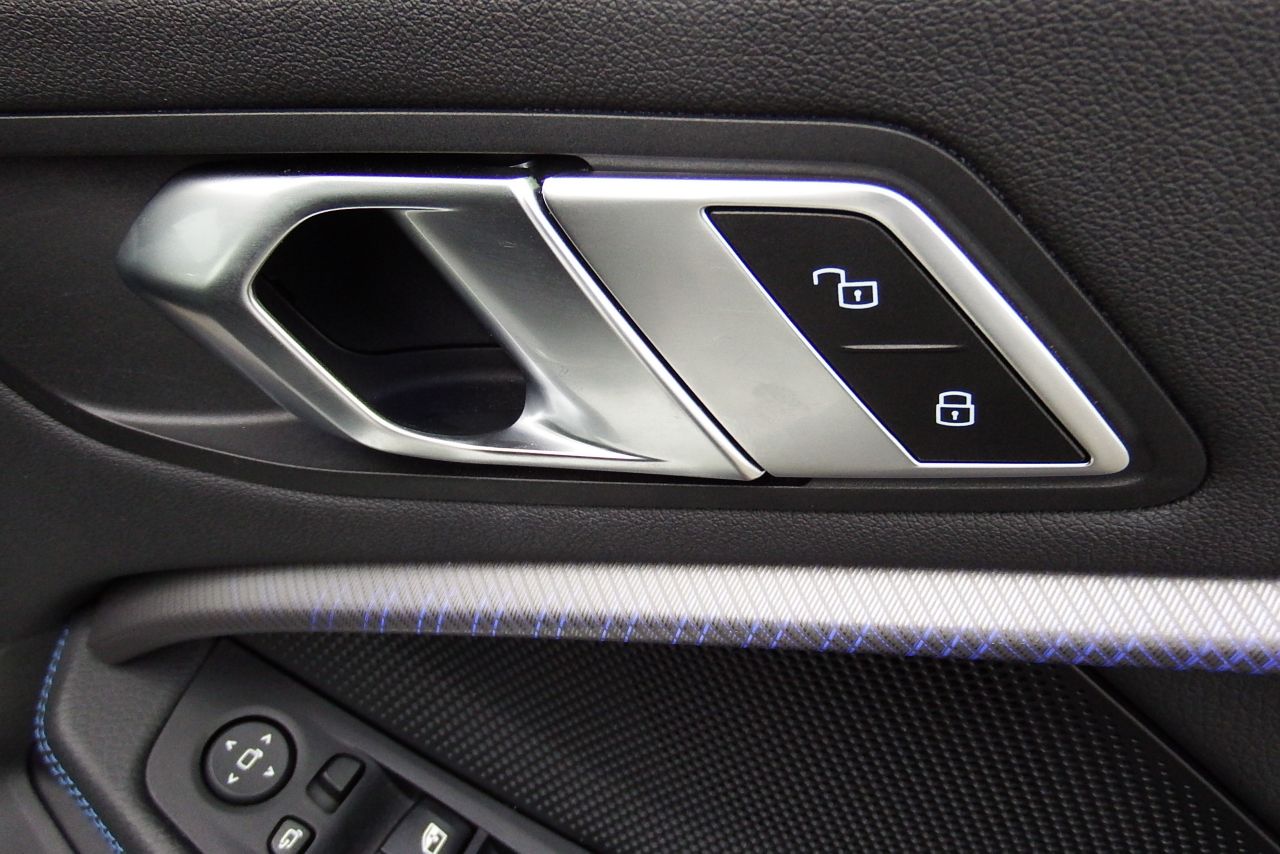 F40 118d Sports Hatch 5-door B47 2.0d