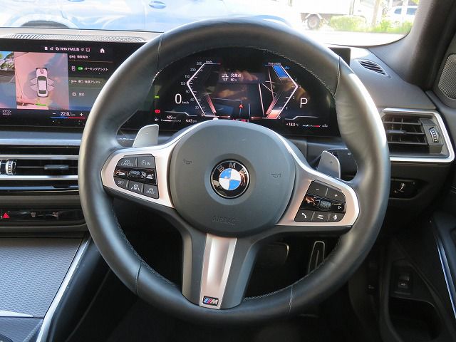 320d xDrive Berline RHD