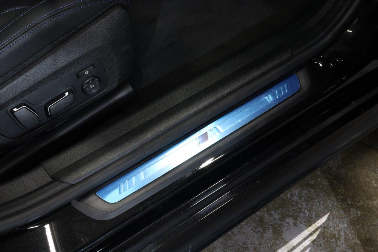 320d xDrive Berline RHD