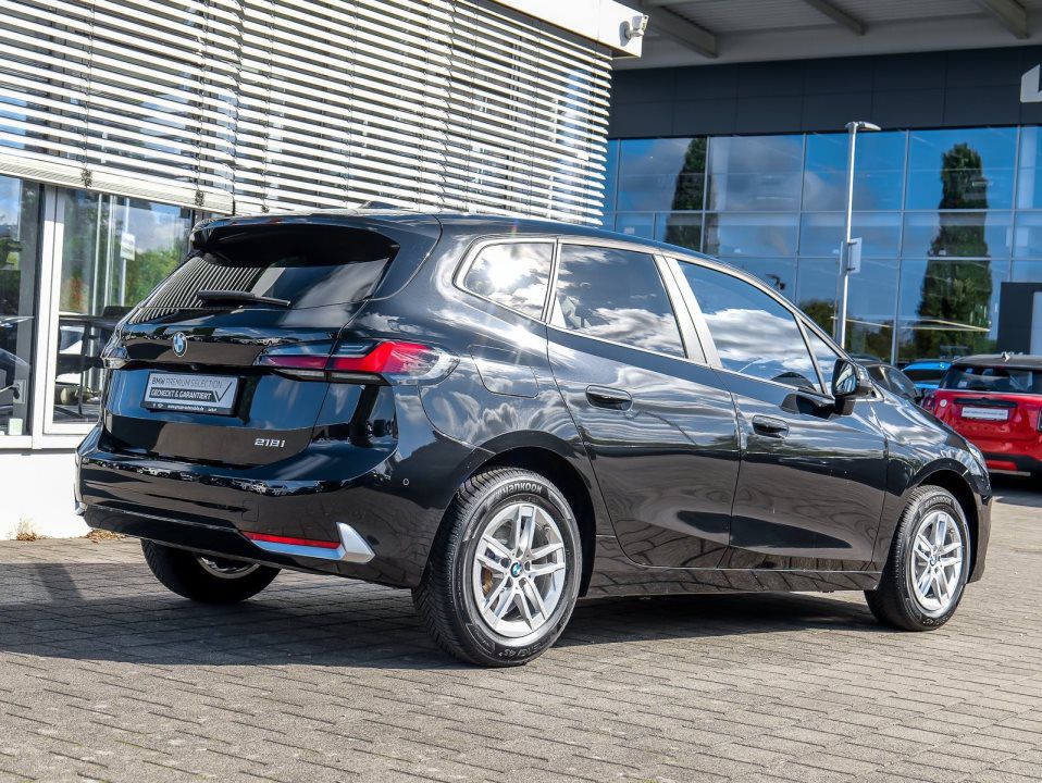 BMW 218
