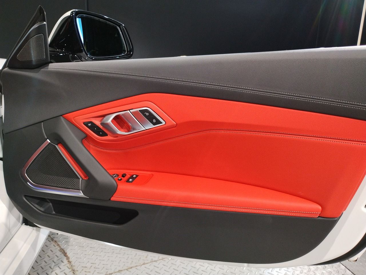 G29 z4 sDrive20i RHD