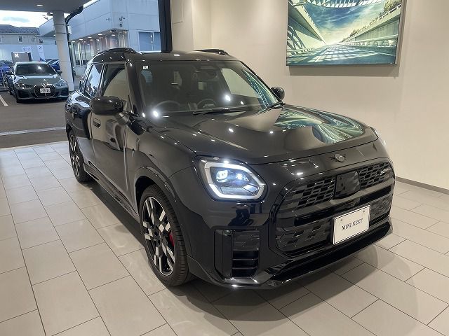 U25 MINI John Cooper Works Countryman ALL4