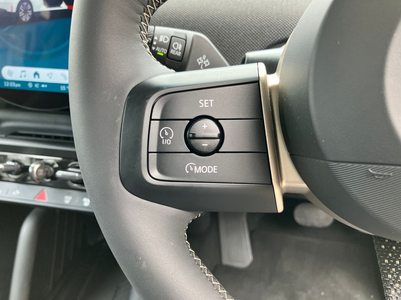 J01 MINI Cooper E