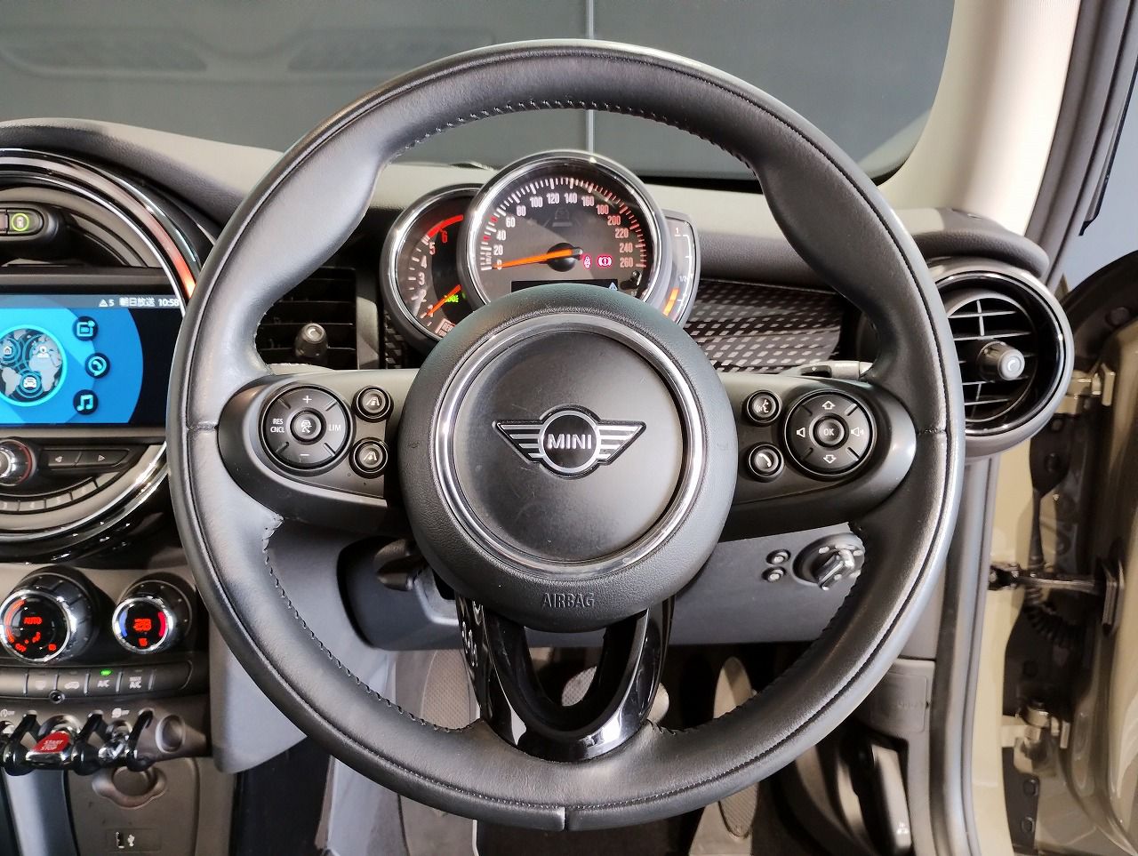 F56 COOPER S D(AT)