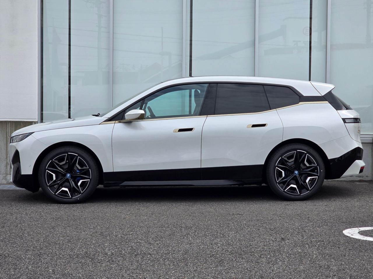i20 iX xDrive40