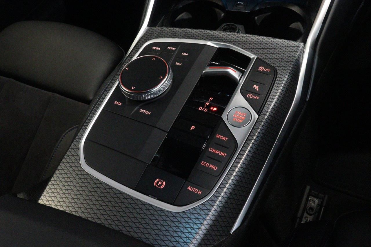 G20 320i Saloon LCI RHD MX