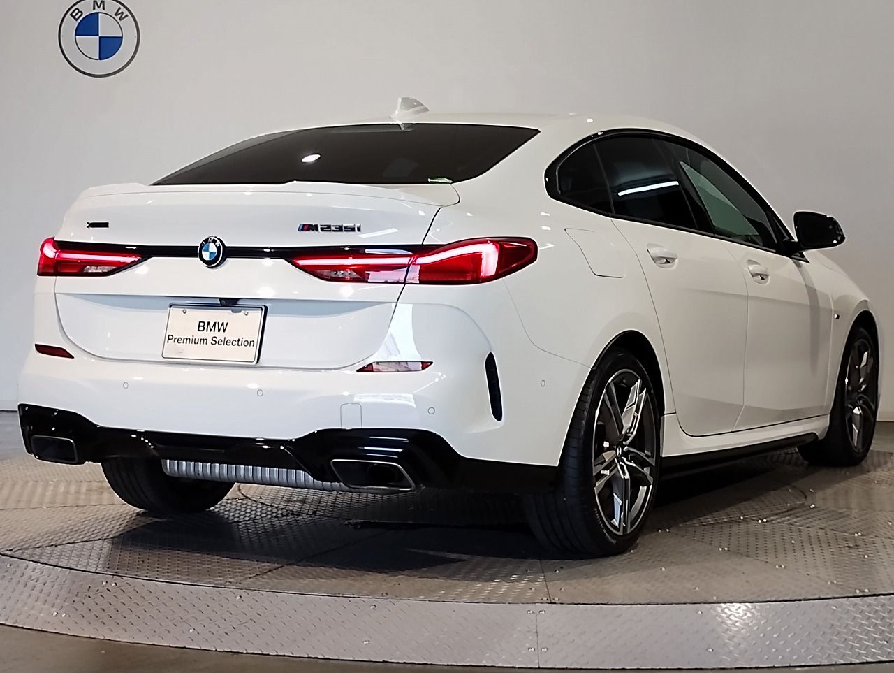 F4* **35i xDrive **** ***** B48 2.0i
