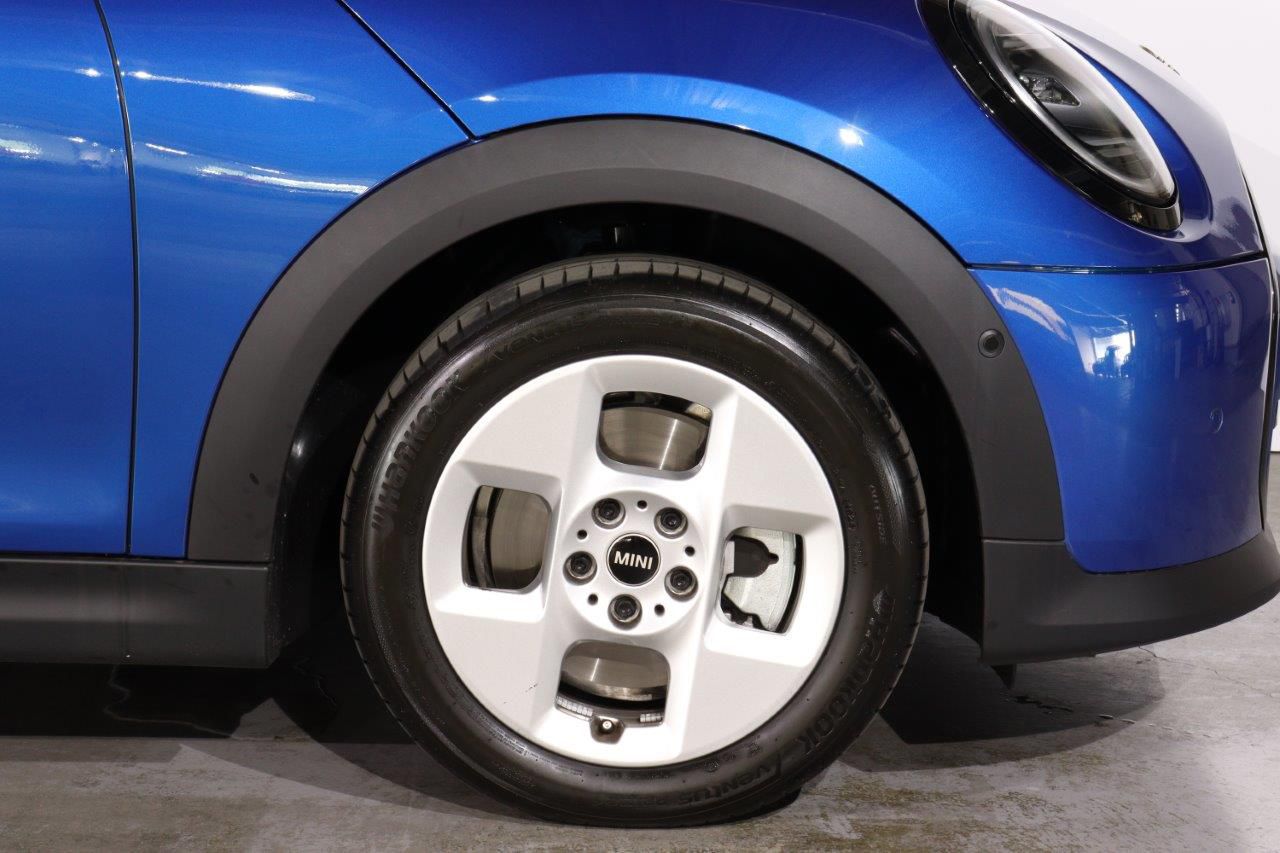 F66 MINI Cooper C 3Dr