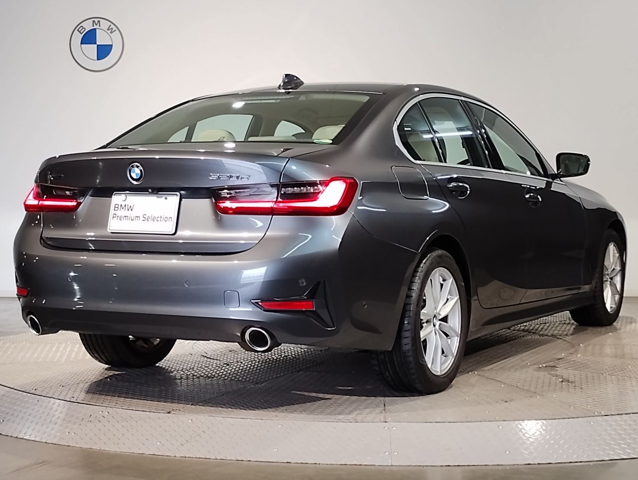 G20 320d xDrive RHD Saloon