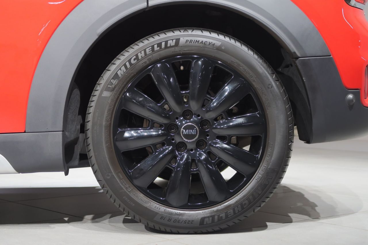 MINI CROSSOVER COOPER D ALL4