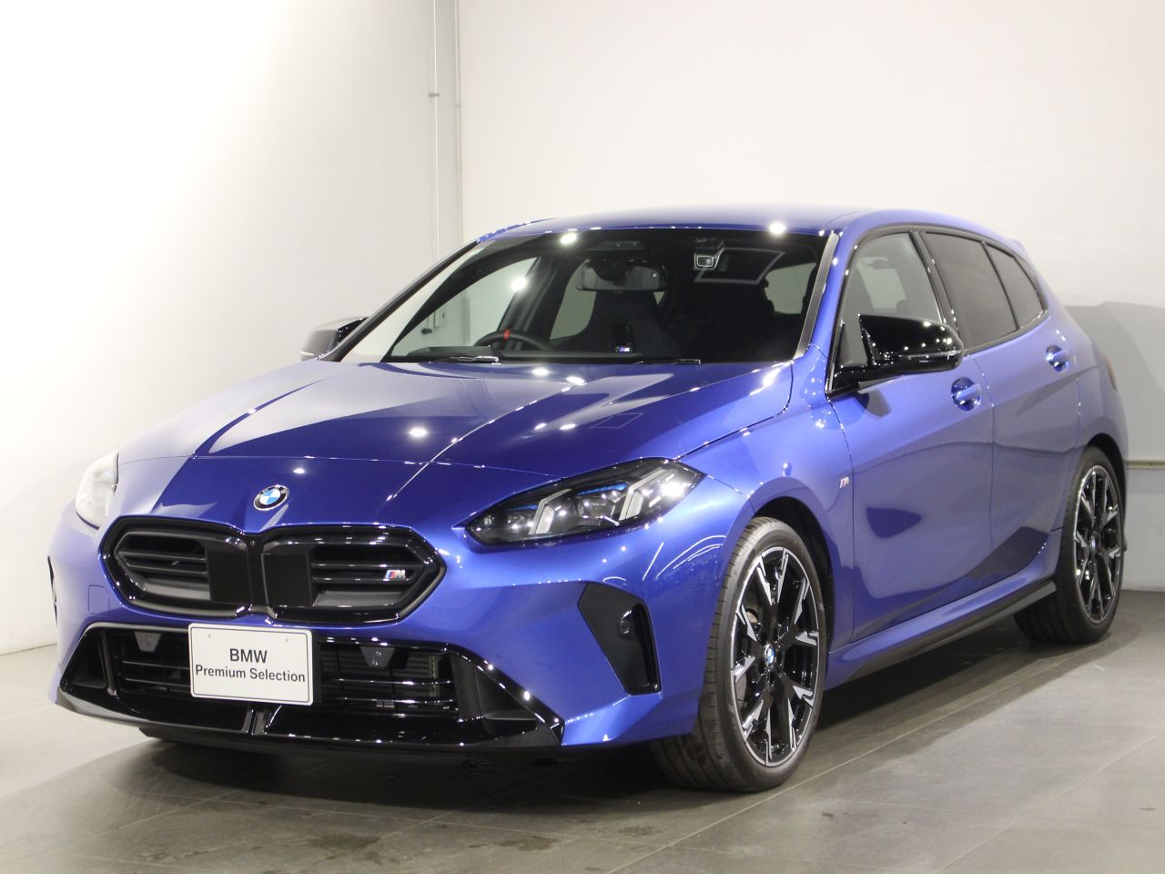 M135 xDrive Sports Hatch