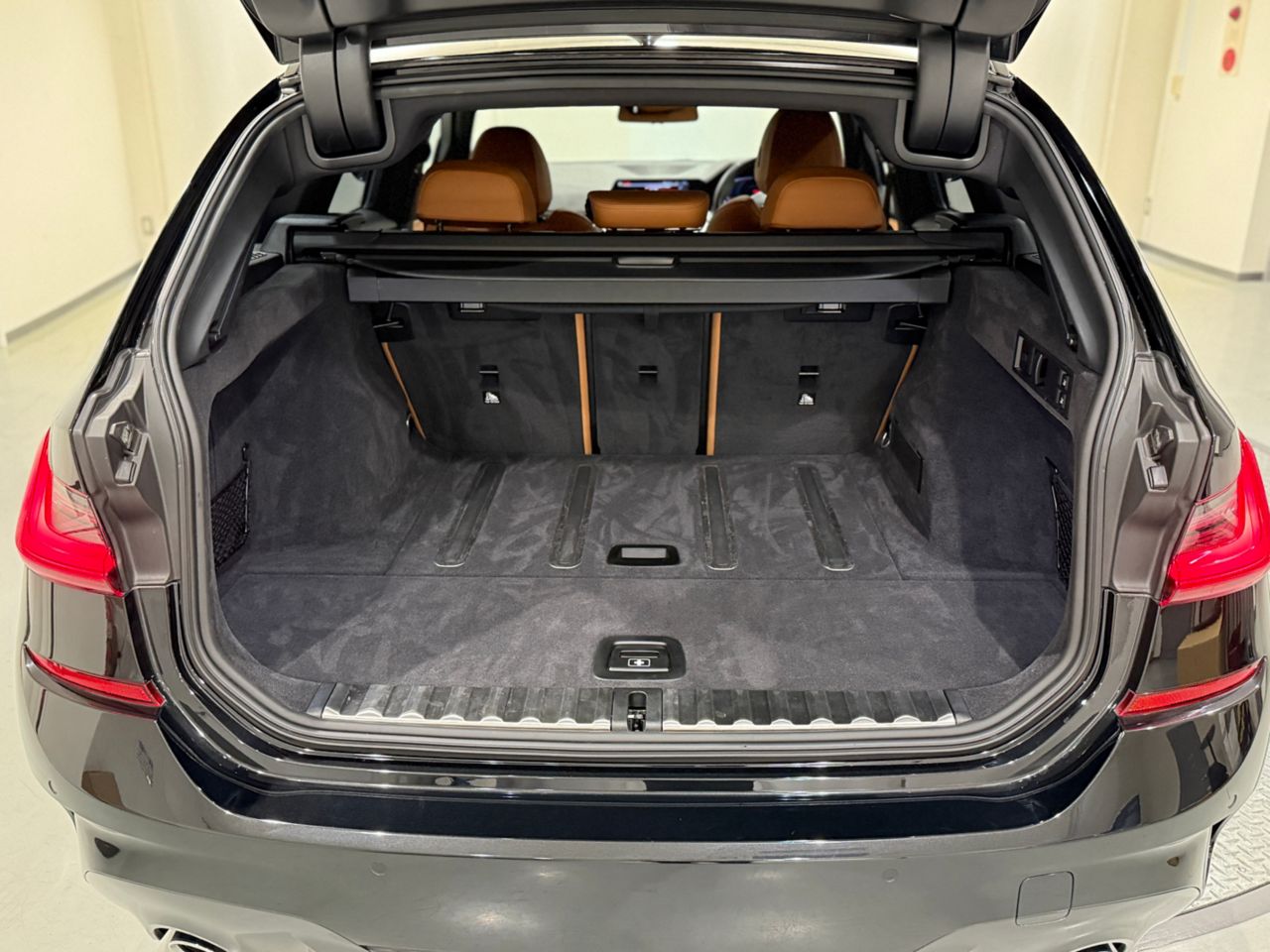 G21 320d xDrive Touring RHD