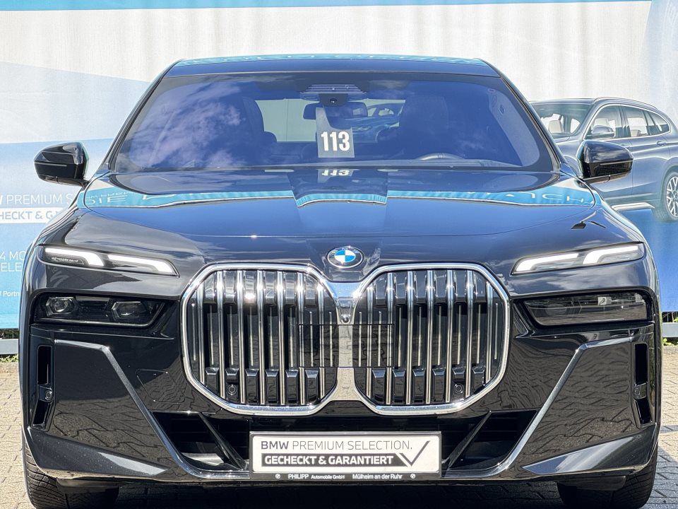 BMW 740