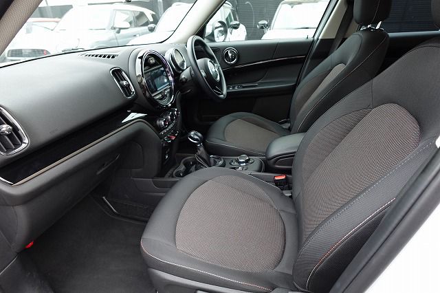 MINI CROSSOVER COOPER D ALL4