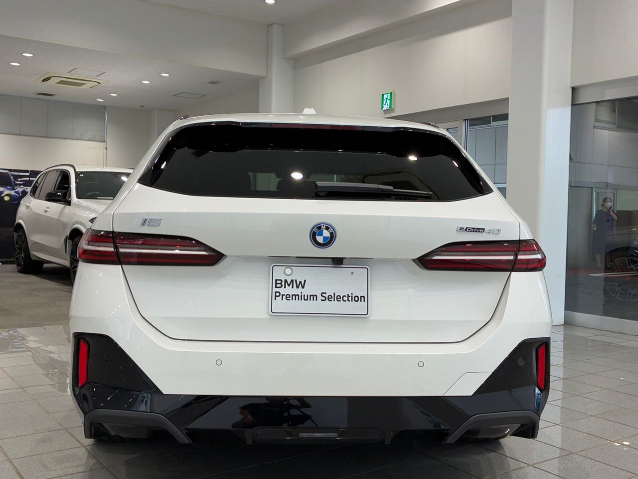 BMW i5 eDrive40 M Sport RHD