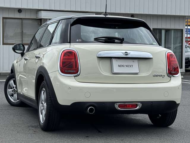 F55 COOPER D (AT)