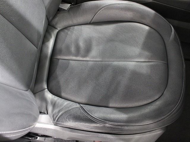 218D GRAN TOURER RHD