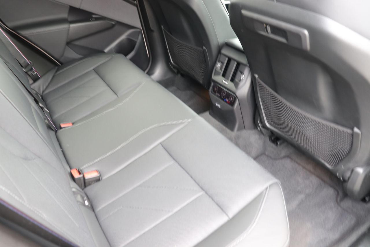 X3 M50 US