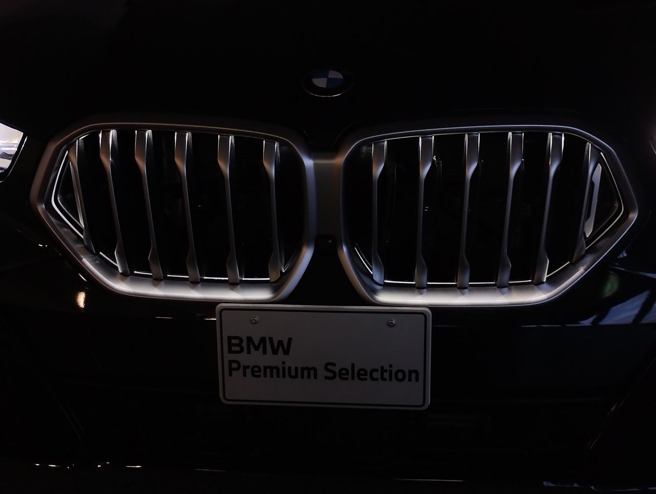 X6 xDrive30d M Sport RHD
