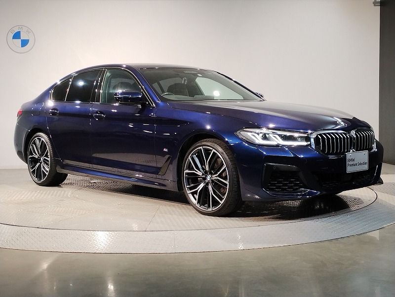 520d xDrive Sedan RHD